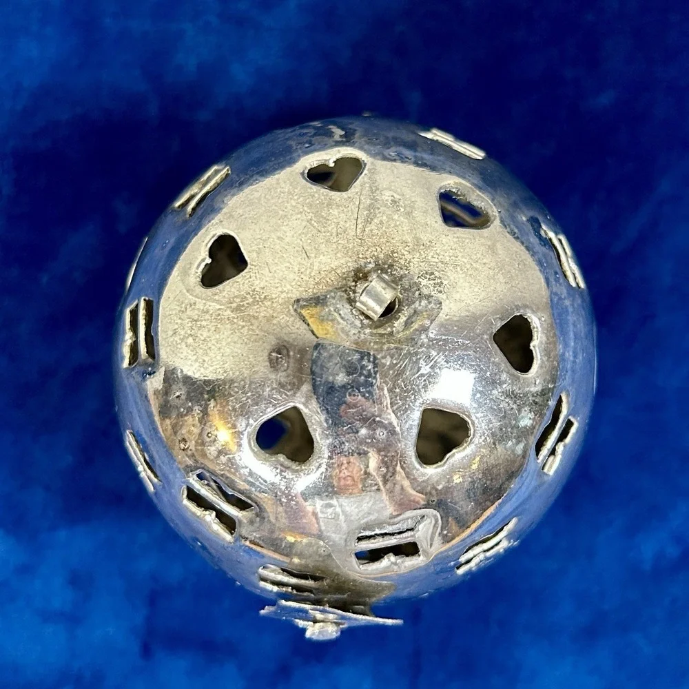 Vintage Silverplate Friendship Ball Potpourri Holder Ornament Pomander